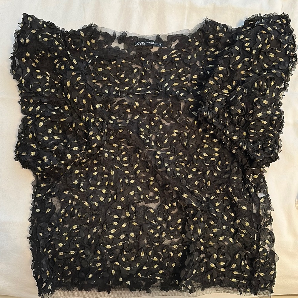 Zara Black and Gold Cropped shirt
